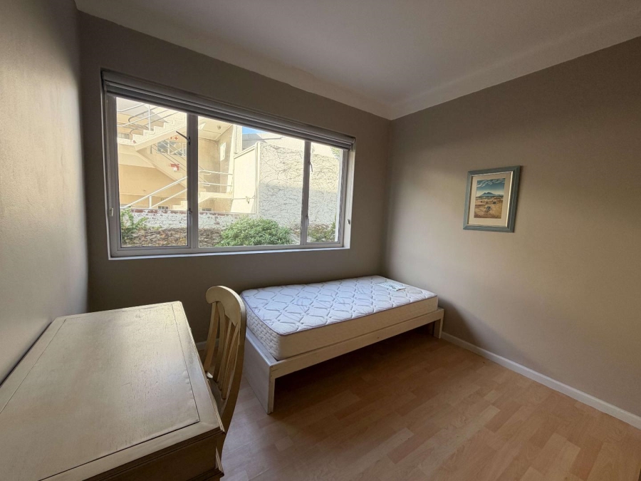 To Let 2 Bedroom Property for Rent in Mouille Point Western Cape